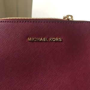 Michael Kors Cindy Dome CrossBody Bag